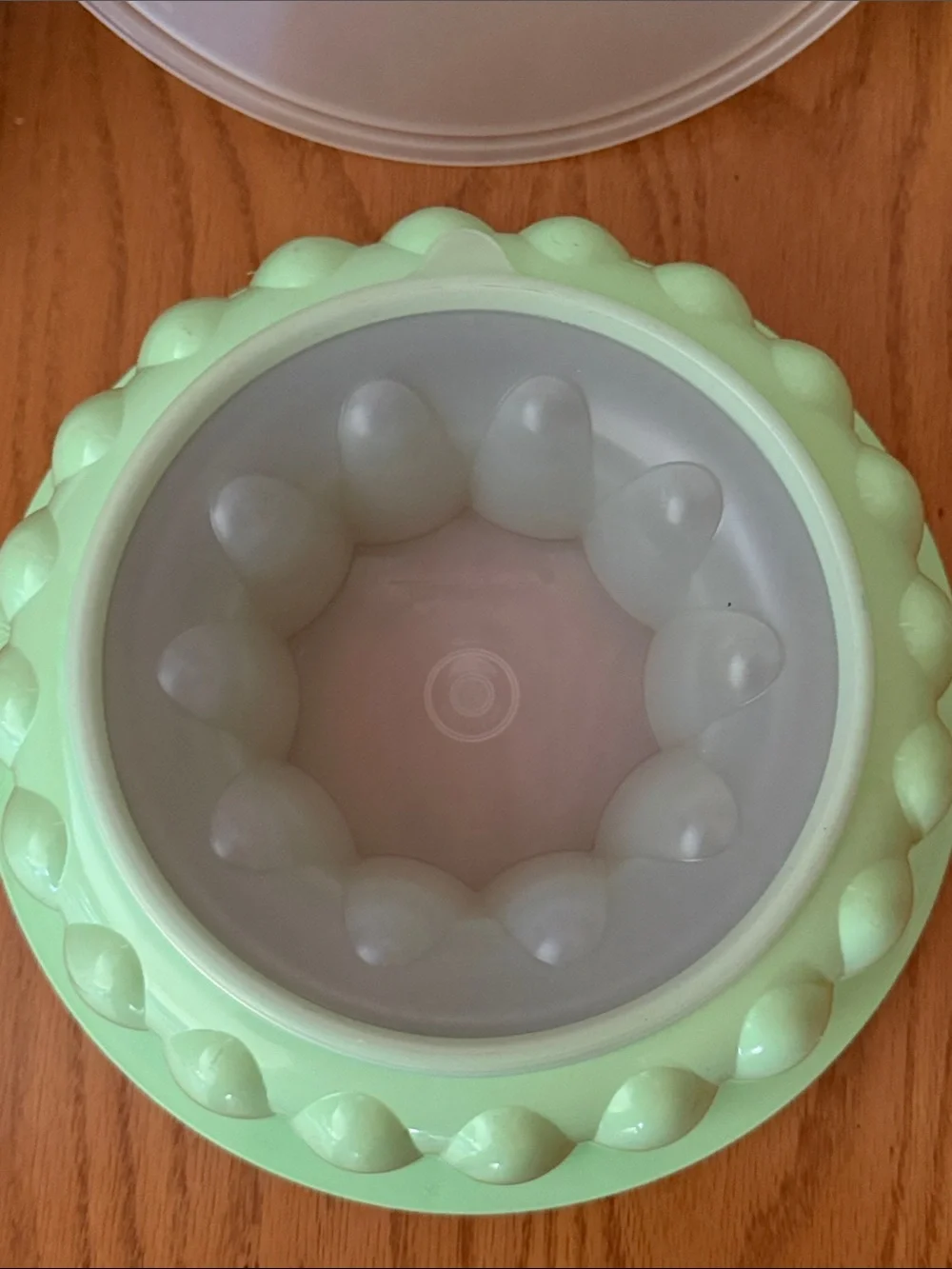 Tupperware Light Green Plastic Jello Mold Bowl with Lid
